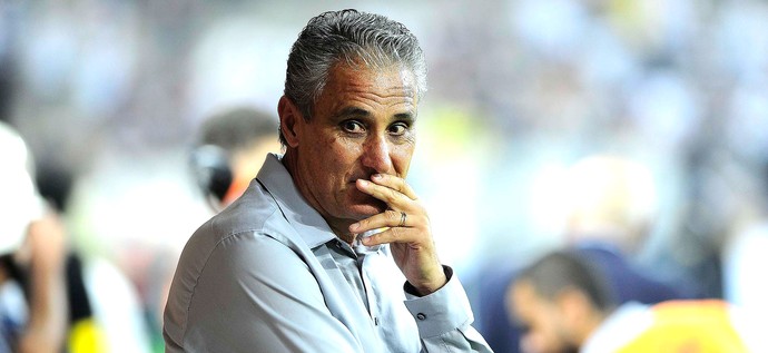 Caio vê Timão melhor, mas crê que talentos do Tricolor podem decidir