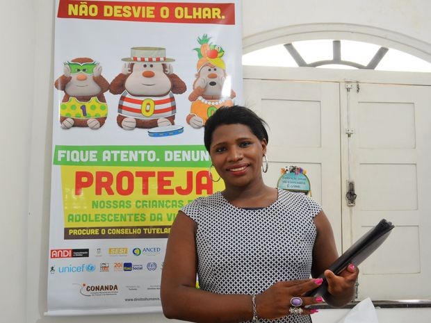 Transsexual Silvânia Santos de Sousa é conselheira tutelar em Aracaju (Foto: Marina Fontenele/G1)