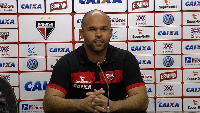 Márcio, goleiro do Atlético-GO (Foto: Reprodução/TV Anhanguera)