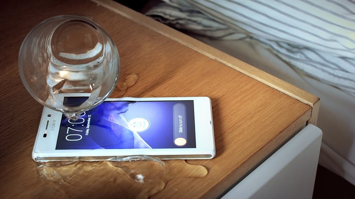 Xperia M2 Aqua oferece resolução de tela bem básica (Foto: Divulgação/Sony)