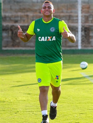 Walter, atacante do Goias (Foto: Rosiron Rodrigues/Goiás E.C.)