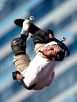 Bob Burnquist no Skate Big Air X Games em Los Angeles (Foto: AP)