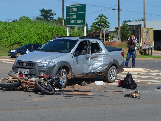 G Colis O Entre Moto E Carro Deixa Tr S Pessoas Feridas Na Br