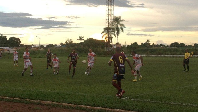Genus lÃÂÂÂ­der do primeiro turno e atual campeÃÂÂ£o, bateu o GuajarÃÂÂ¡ por 3 a 1. (Foto: Junior Freitas)