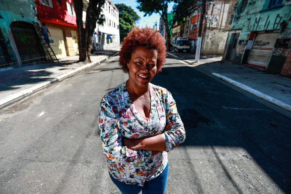 Pastora Nildes trabalha há 13 anos na região da Cracolândia. Usuários chegam a esconder o cachimbo quando ela passa, em sinal de respeito (Foto: Fábio Tito/G1)
