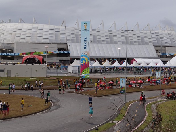 Meia hora antes do início do jogo, maior parte da torcida já estava dentro da Arena Pernambuco (Foto: Luna Markman / G1)