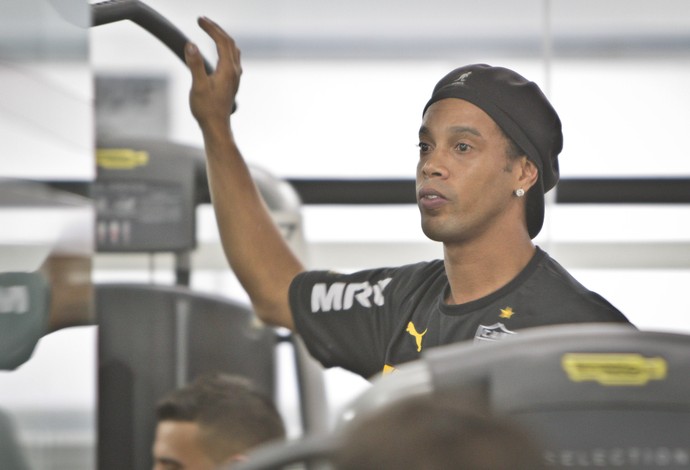 Ronaldinho Gaúcho, meia do Atlético-MG, no último treino (Foto: Bruno Cantini)