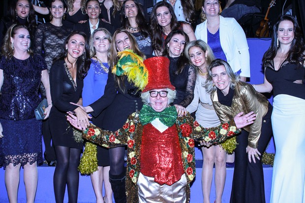  Melissa Gurgel,  Miss Brasil 2014, e ex-misses conferem o espetáculo Chacrinha o Musical (Foto: Raphael Castello/AgNews)
