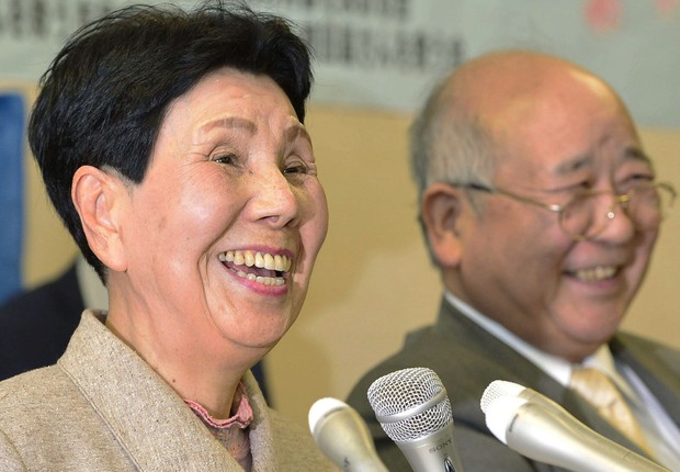 Hideko Hakamada, irmã de Iwao Hakamada, que ficou 46 anos no corredor da morte no Japão (Foto: AP Photo/Kyodo News)
