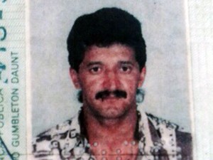 Estivador Eraldo dos Santos foi morto em frente à sua casa em São Vicente, SP (Foto: Reprodução/TV Tribuna)