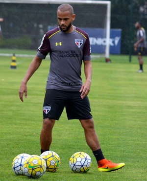 Carlinhos São Paulo (Foto: Erico Leonan - site oficial do São Paulo FC)