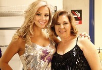 Ao lado de suas mães, Coleguinhas mostram da onde vem a beleza (Caldeirão/TV Globo) Ao lado de suas mães, Coleguinhas mostram da onde vem a beleza (Caldeirão/TV Globo)