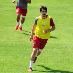 Derrotado pelo Palmeiras no Morumbi em 2002, Kaká brinca: 