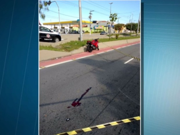 Escrivão da Polícia Civil morreu após ser baleado na Avenida Engenheiro Armando de Arruda Pereira, no Jabaquara, em São Paulo (Foto: Reprodução TV Globo)