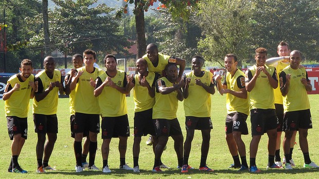 Flamengo treino Vagner Love (Foto: Janir Junior / Globoesporte.com)