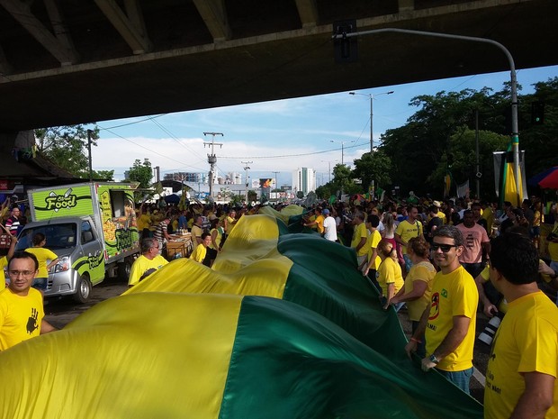 Organizadores falam que ato reúne sete mil pessoas em Teresina (Foto: Ellyo Teixeira/G1)