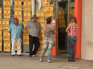 sexto dia de greve dos banco no ceará (Foto: TV Verdes Mares/Reprodução)