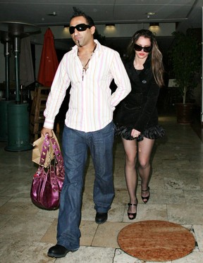 Britney Spears e Adnan Ghalib (Foto: Agência/ Grosby Group)
