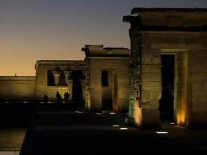 Templo de Debod foi construído no Egito no século 2 a.C., e doado à Espanha na década de 1960 (Foto: AP Photo/Paul White)