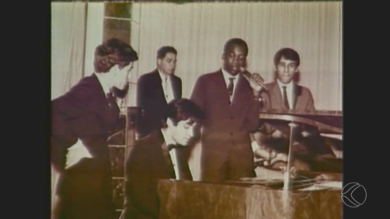 Morre Lô Borges; veja vídeos da trajetória do cantor