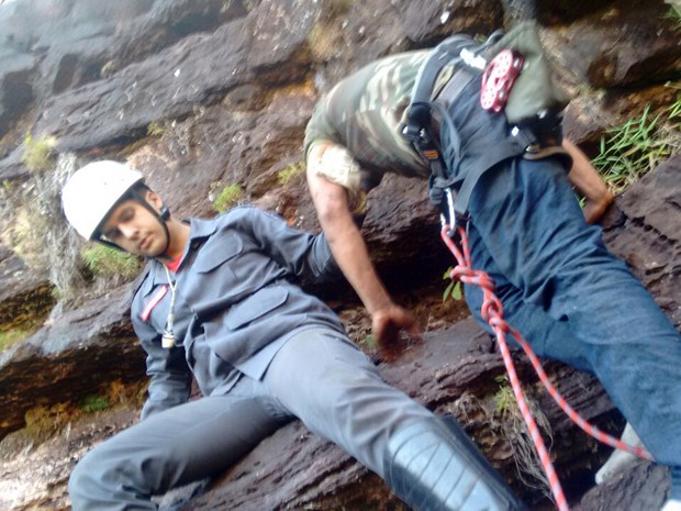 G Homem Escorrega De Cachoeira E Resgatado Ap S Horas Em Mata