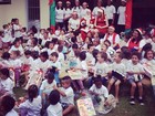 Ana Hickmann faz doação de Natal para crianças