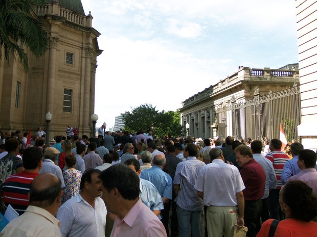 G Est Tua De Bronze Em Homenagem A Leonel Brizola Inaugurada No Rs Not Cias Em Rio Grande