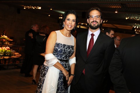  Tereza Brennand Oliveira com o filho Guilherme Brennand Oliveira     