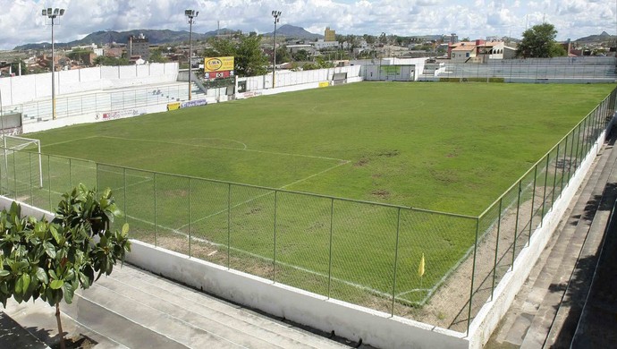 Campo do Vera Cruz recebe jogos do Campeonato Caruaruense (Foto: LDC / Divulgação)