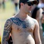 Público do Lolla exibe e 
esbanja tatuagens (Flavio Moraes/G1)