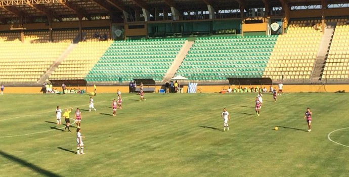 Botafogo-RJ x Ferroviária - Brasileiro feminino 2014 (Foto: Divulgação/AI Ferroviária)