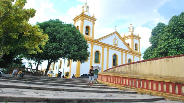 Igreja da Matriz, Centro da capital amazonense (Foto: Arquivo/ AVG/ TV Amazonas)