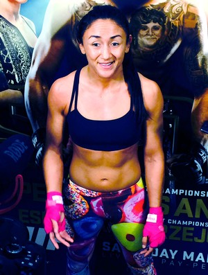 Carla Esparza UFC 185 (Foto: Marcelo Russio)