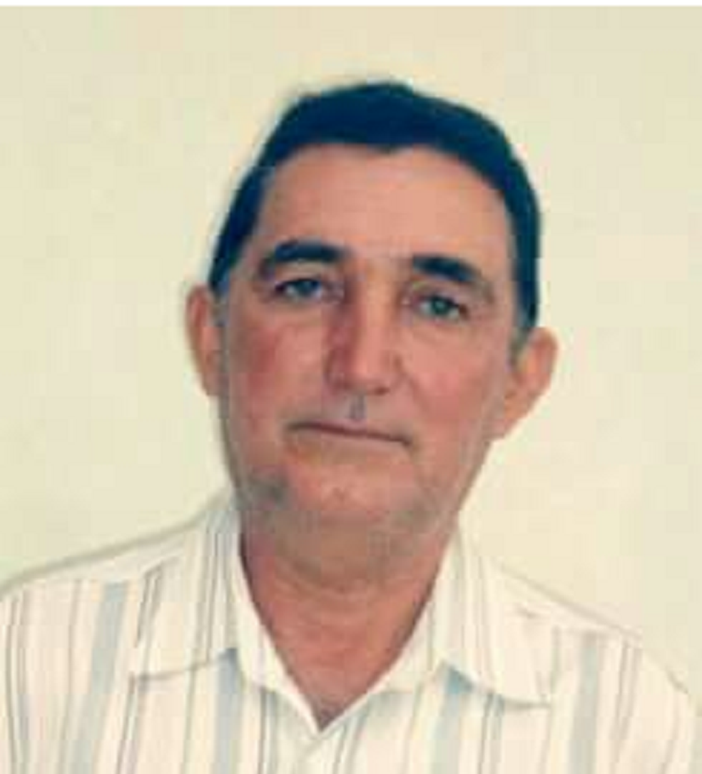 Homem morre após ser atacado por aberlhas no Ceará. Zé de Juarez era locutor da Rádio Padre Pedro FM. Ele apresentava o programa “A Hora da Saudade”, das 6 às 8 horas aos sábados.  (Foto: Arquivo pessoal)