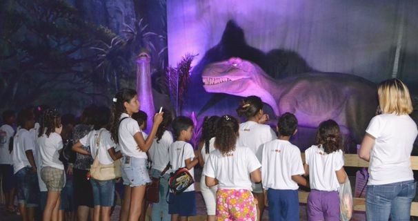 Alunos participam das comemorações do mês da criança (Foto: TV Sergipe/ Divulgação)