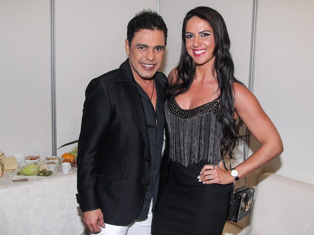 Zezé Di Camargo com a namorada, Graciele Lacerda,  em festa em Uberlândia, Minas Gerais (Foto: Manuela Scarpa/ Brazil News)