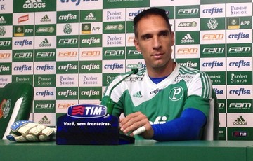 Após noite como herói, Prass passa madrugada vendo VT das semifinais