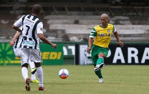 Alex, Coritiba x Maringá (Foto: Joka Madruga) Alex, Coritiba x Maringá (Foto: Joka Madruga)