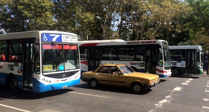 ônibus Buenos Aires (Foto: Marcelo Prado)