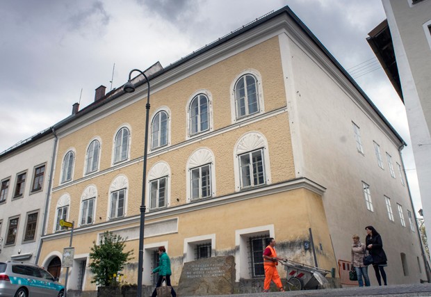 Hitler nasceu e viveu seus primeiros três anos na casa (Foto: Joe Klamar/AFP)