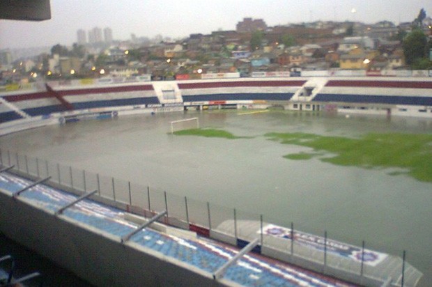 Centenário amanhece alagado em Caxias (Foto: Leonardo Demeda/Arquivo pessoal)