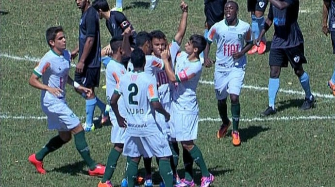 américa-mg x londrina - taça bh (Foto: Reprodução / SporTv) américa-mg x londrina - taça bh (Foto: Reprodução / SporTv)