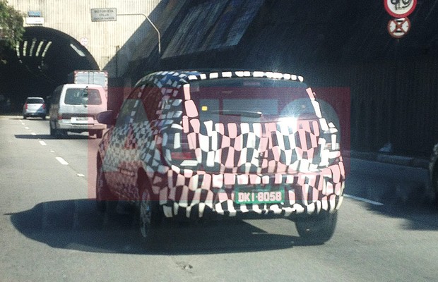 Chevrolet Agile (Foto: Marcelo Serikaku)