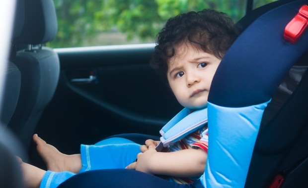 Como colocar cadeirinha no carro: a segurança do seu filho em