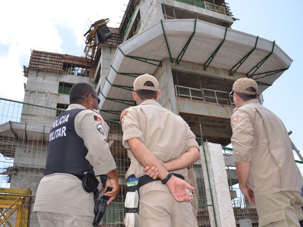 Incidente em obra de João Pessoa  (Foto: Walter Paparazzo/G1)
