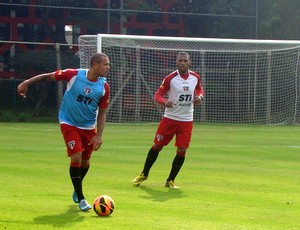 Luis Fabiano - Paulo Miranda - São Paulo (Foto: Site Oficial / saopaulofc.net)