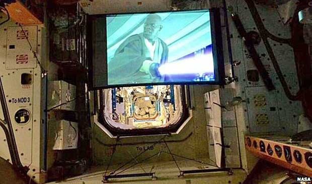 Exibição de filme foi programada para coincidir com data em que se celebra cultura de saga criada por George Lucas.  (Foto: Nasa / Via BBC)