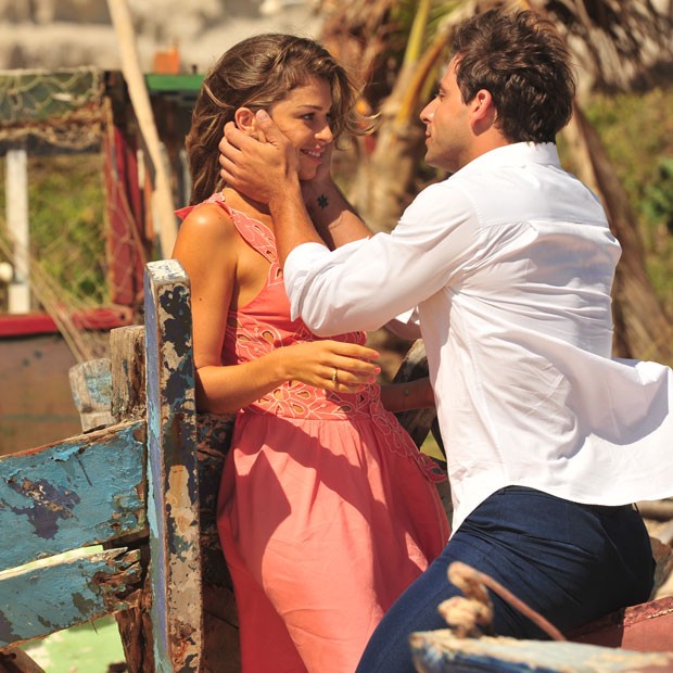 Grazi Massafera e Henri Castelli (Foto: Divulgação/TV Globo)