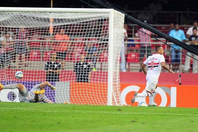 São Paulo X Corinthians - Luís Fabiano comemora gol (Foto: Marcos Ribolli) São Paulo X Corinthians - Luís Fabiano comemora gol (Foto: Marcos Ribolli)