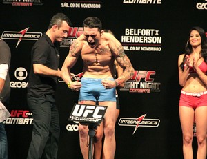 Rony Jason Pesagem UFC Goiânia (Foto: Rodrigo Malinverni)